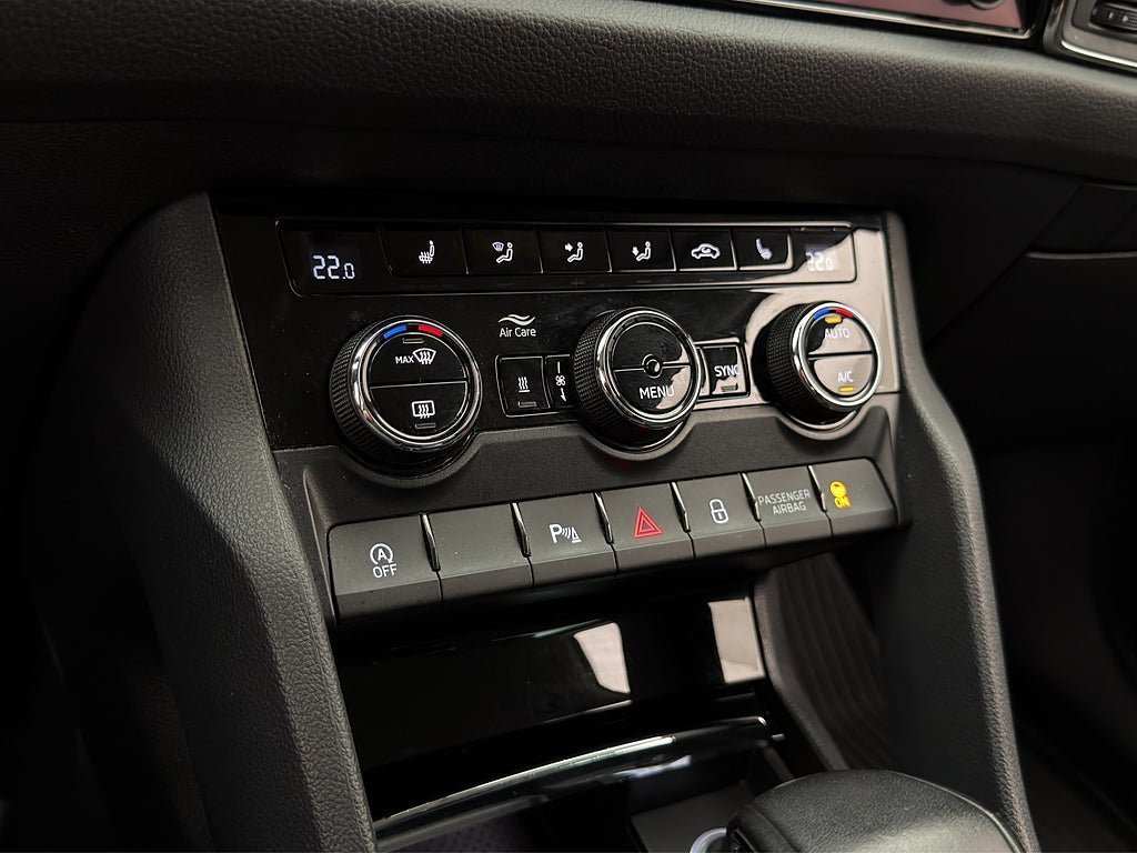 Vehicle Image 24