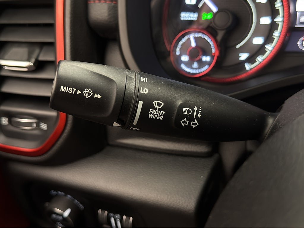 Vehicle Image 33