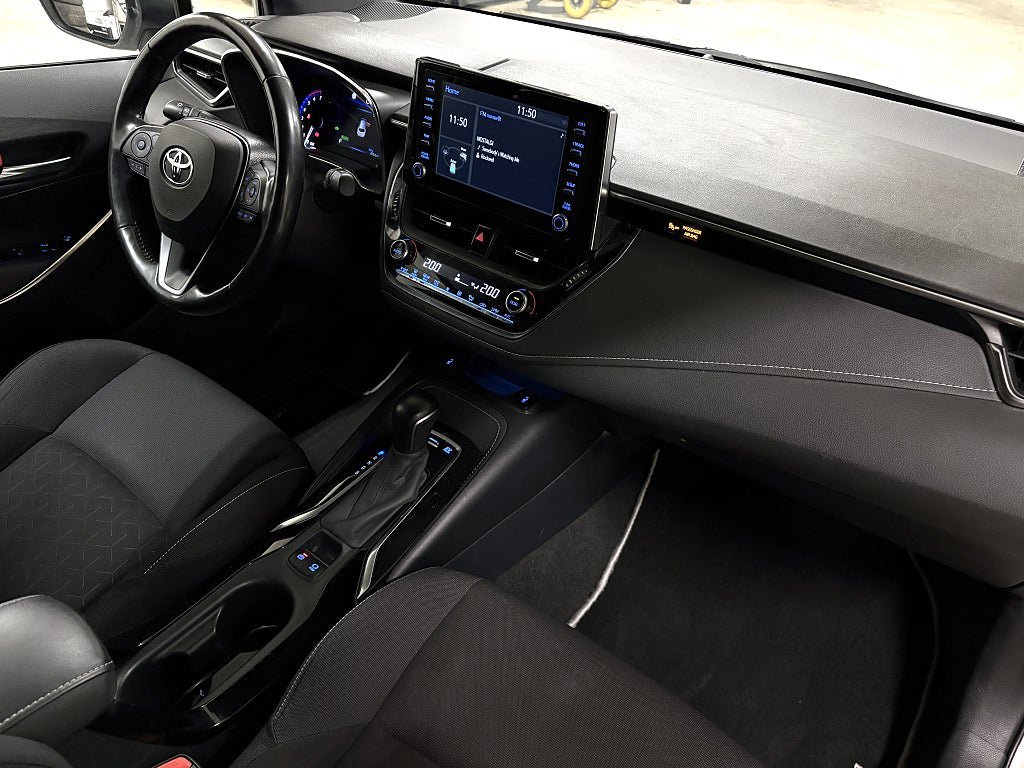 Vehicle Image 21