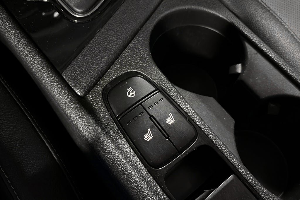 Vehicle Image 26
