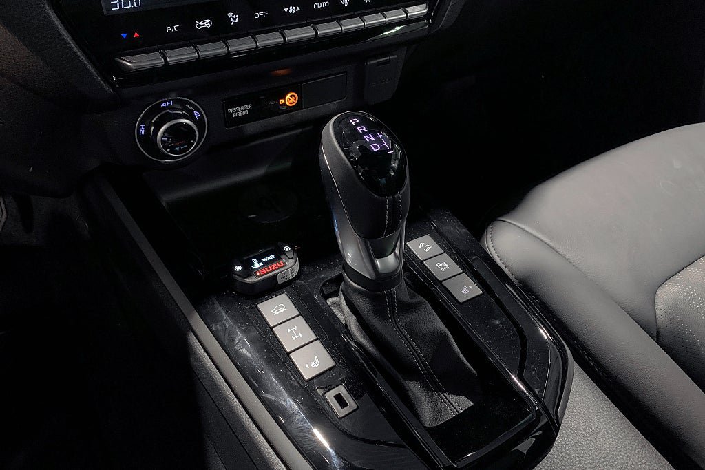 Vehicle Image 12