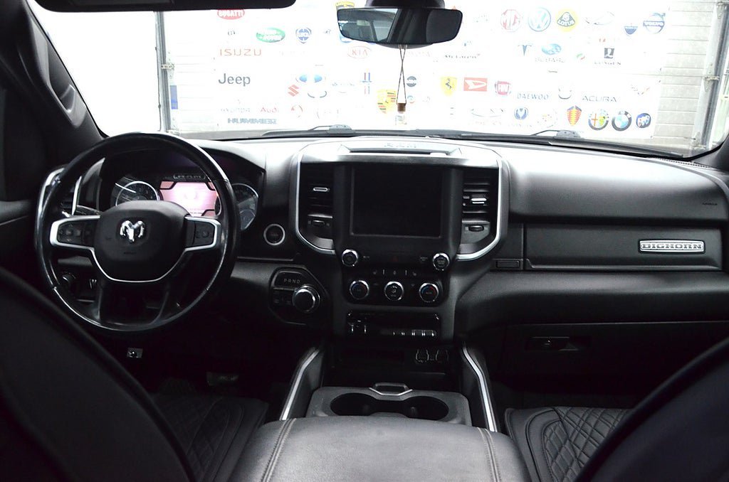 Vehicle Image 15