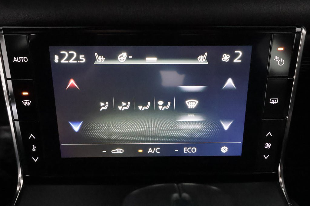 Vehicle Image 18