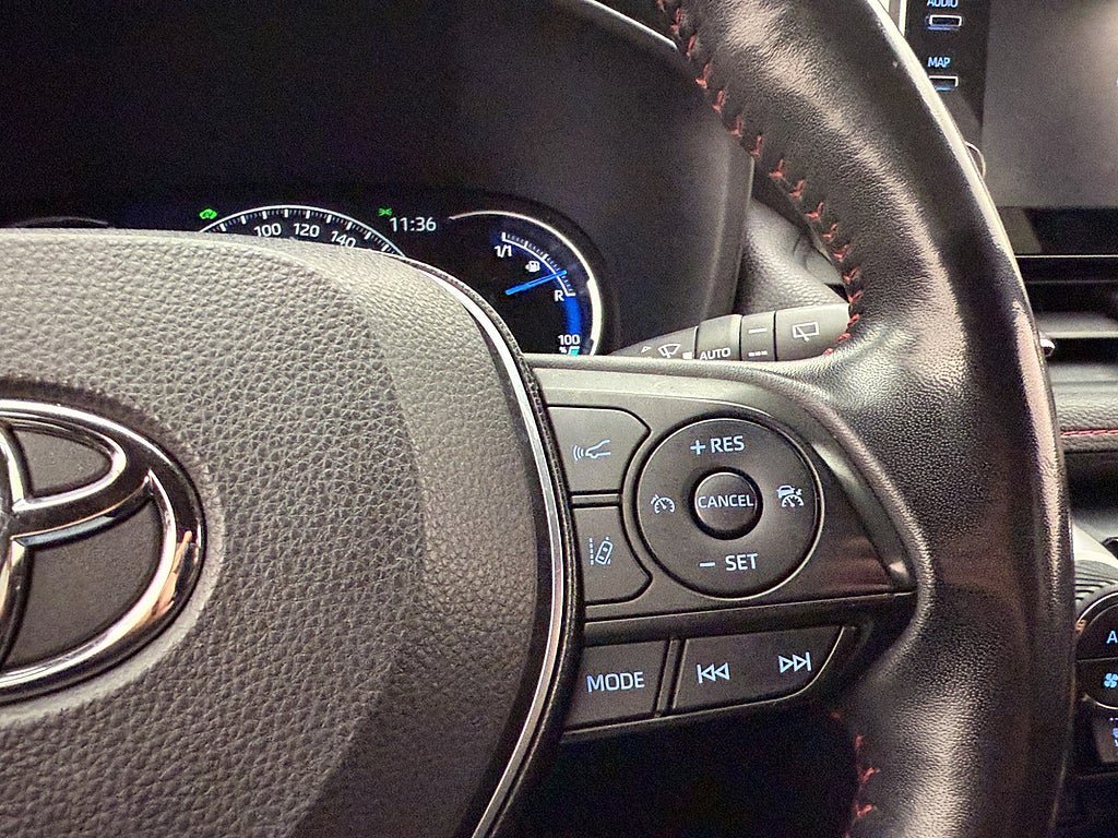 Vehicle Image 14