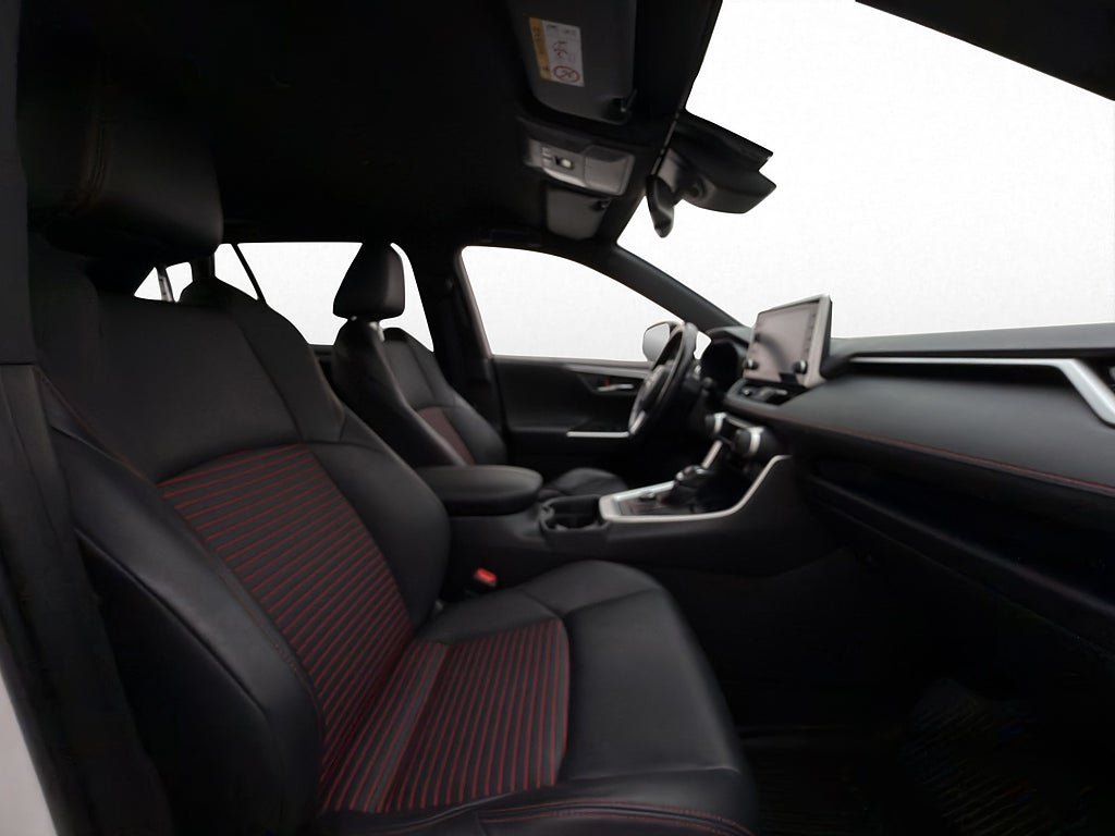 Vehicle Image 21