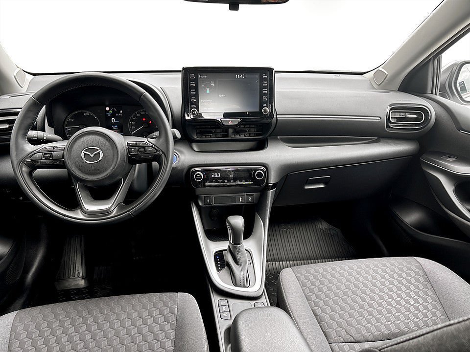 Vehicle Image 6