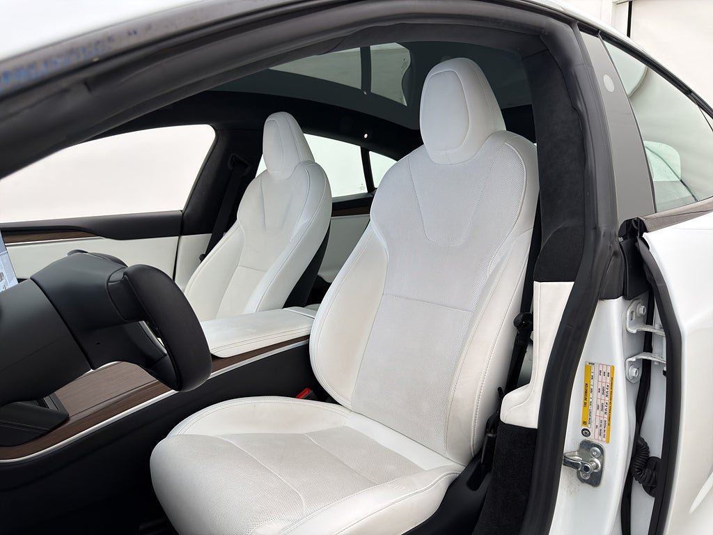 Vehicle Image 36