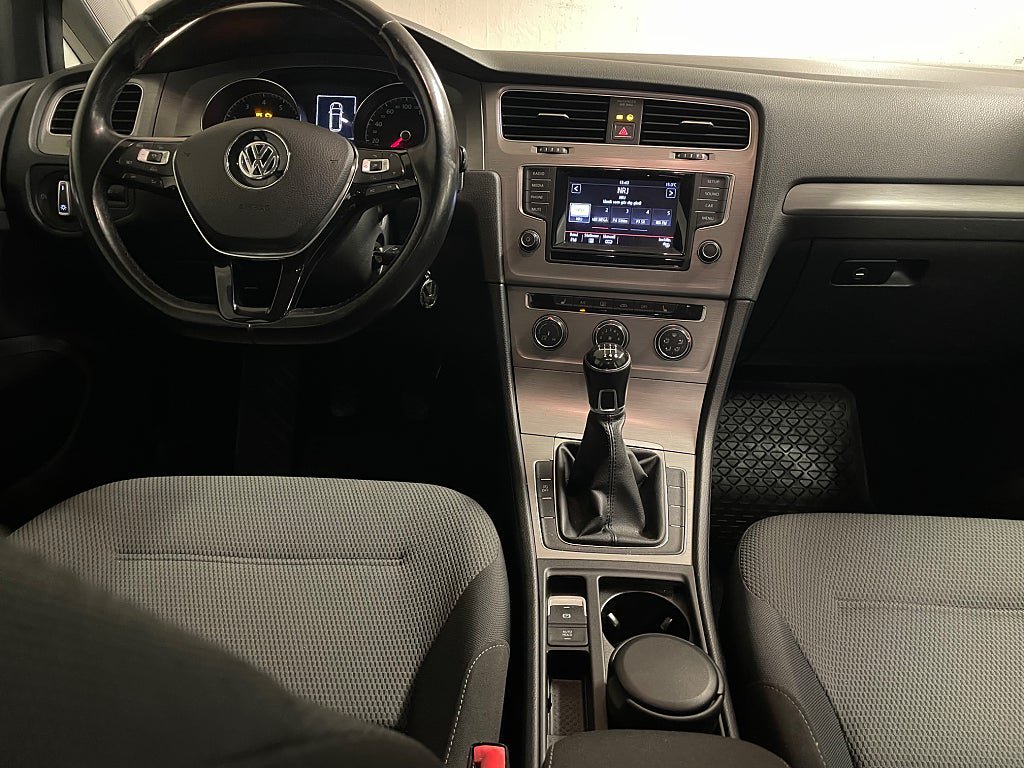 Vehicle Image 12