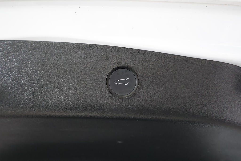 Vehicle Image 26