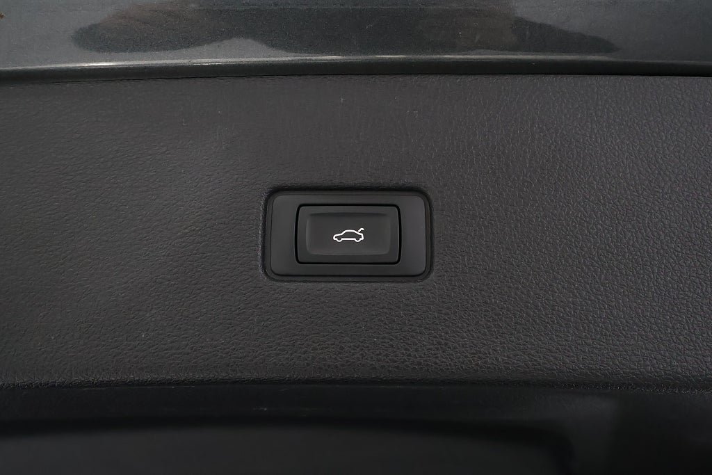Vehicle Image 29