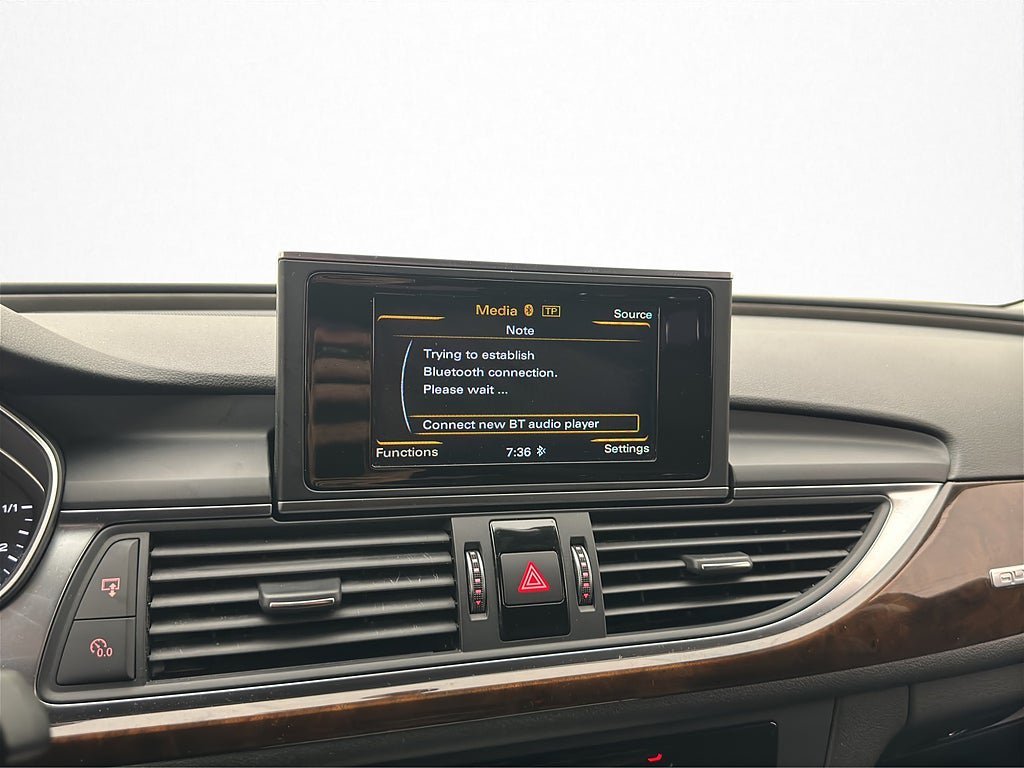 Vehicle Image 23