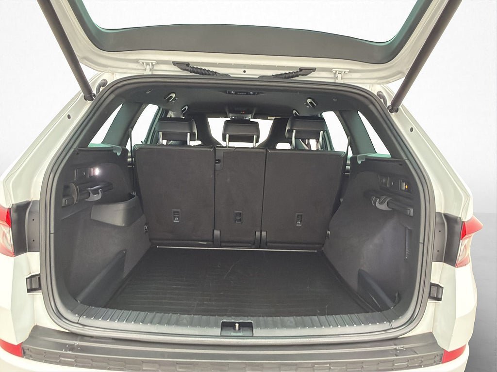 Vehicle Image 32