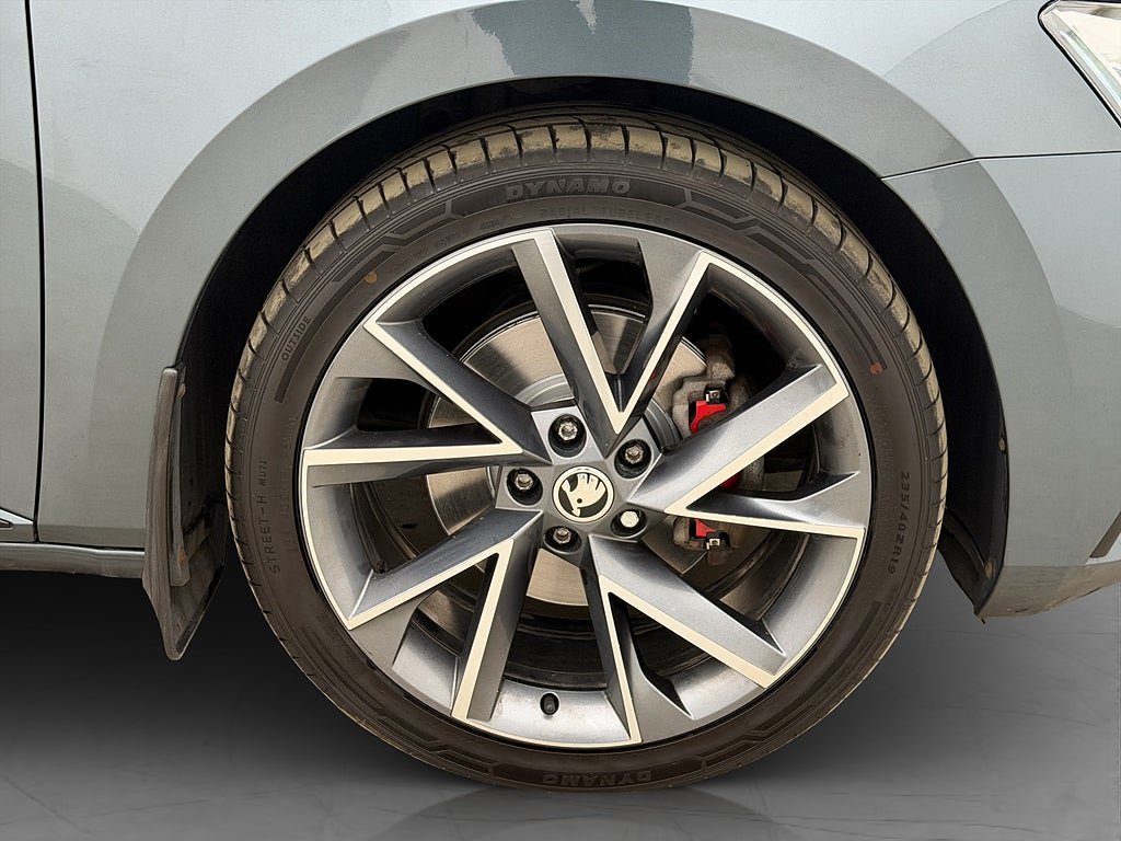 Vehicle Image 38