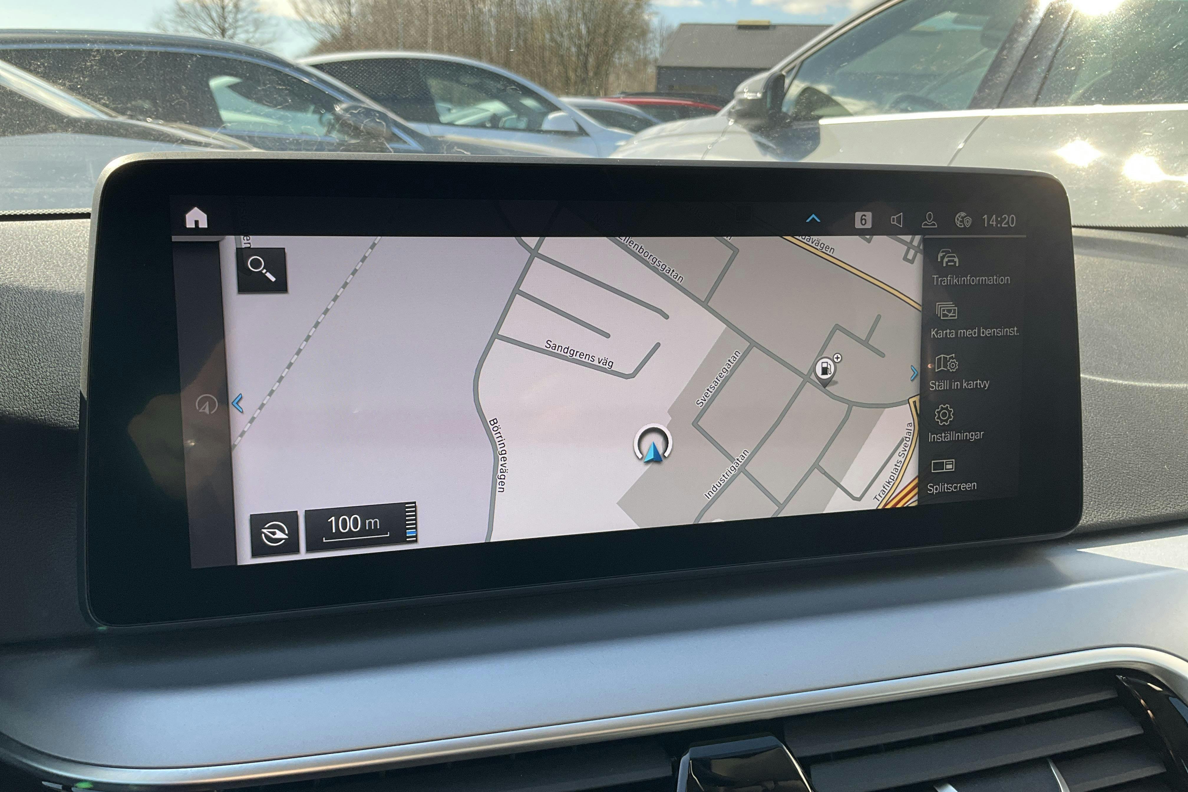 Vehicle Image 11