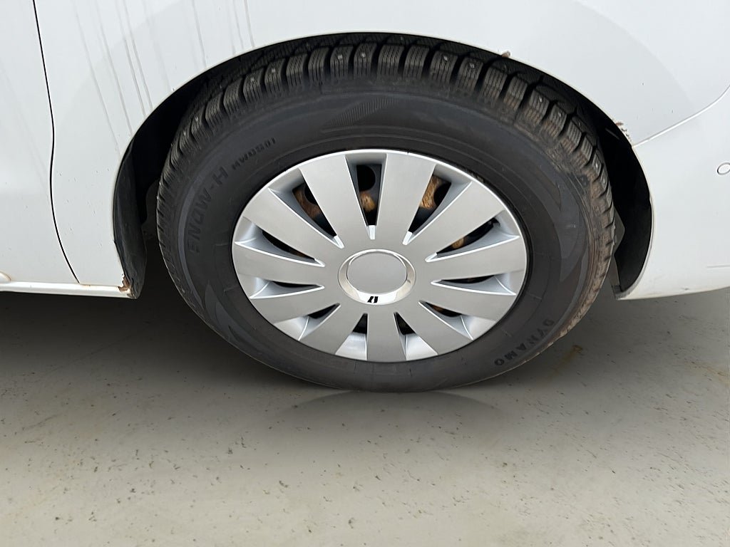 Vehicle Image 24