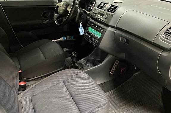 Vehicle Image 15
