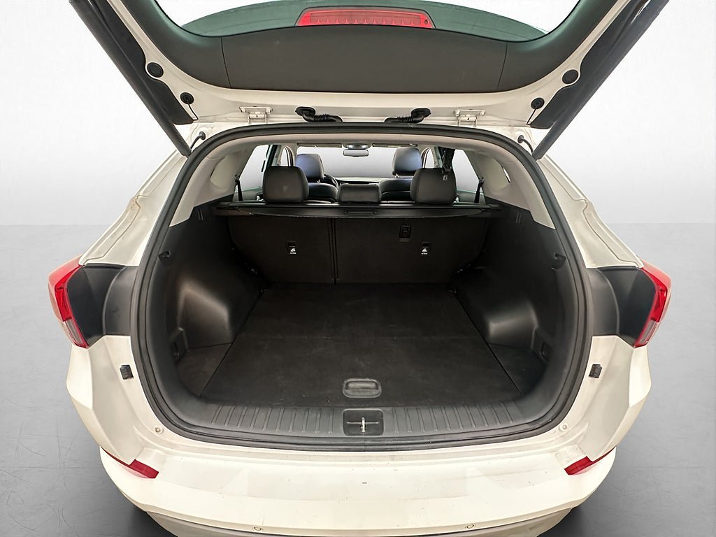 Vehicle Image 30