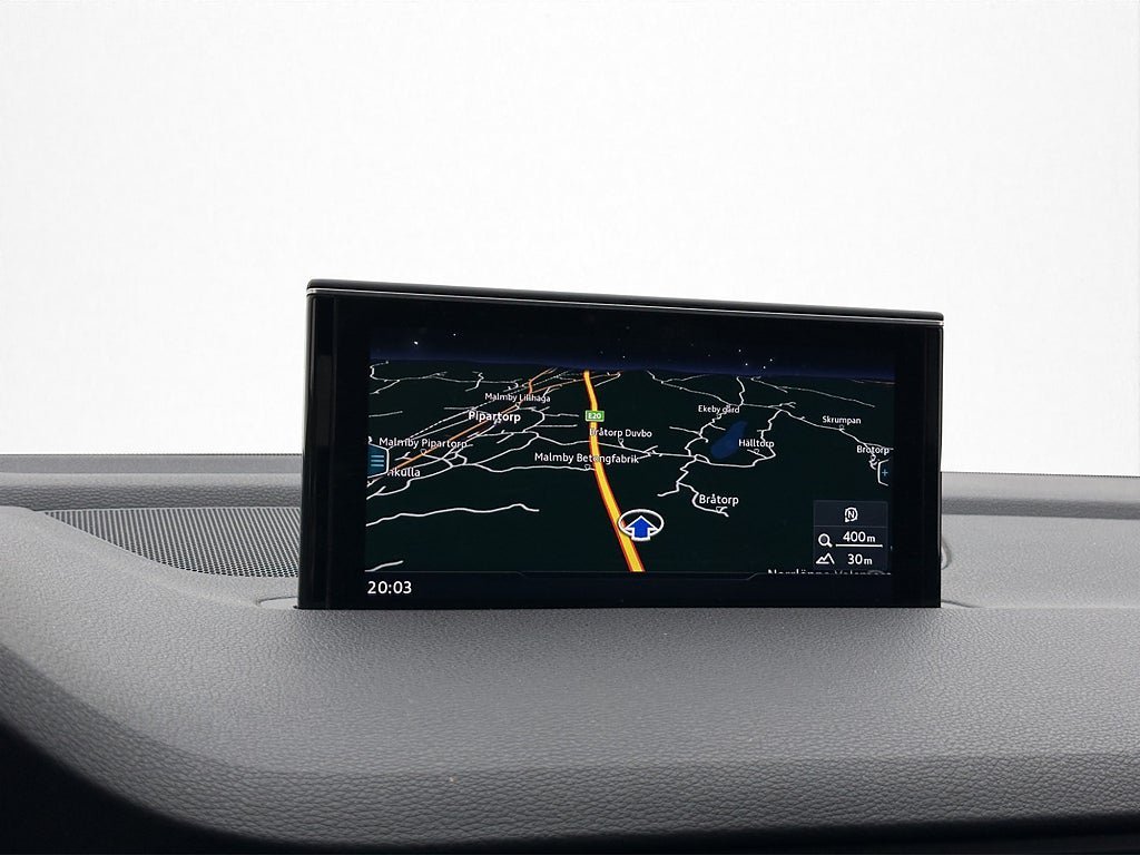 Vehicle Image 25