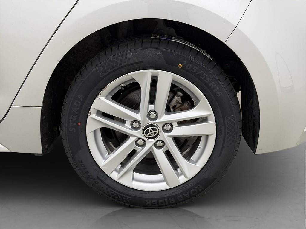 Vehicle Image 30