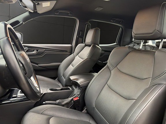 Vehicle Image 14