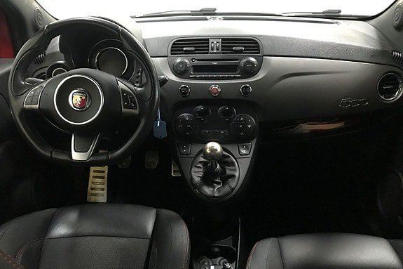 Vehicle Image 12