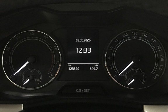 Vehicle Image 17