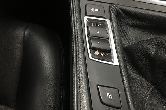 Vehicle Image 28