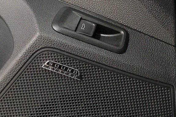 Vehicle Image 27