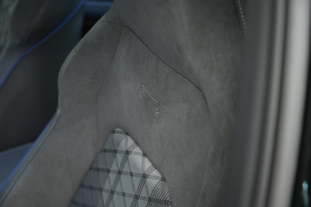 Vehicle Image 23