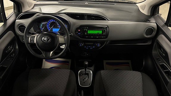 Vehicle Image 13