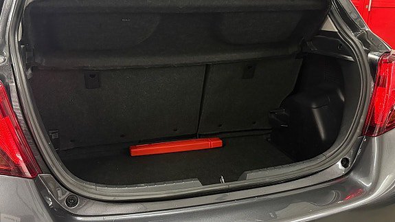 Vehicle Image 22