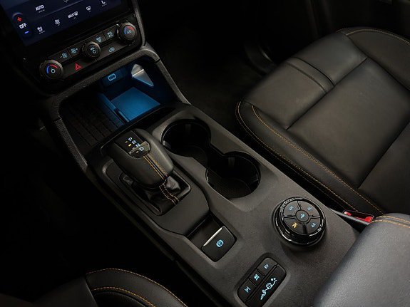 Vehicle Image 26