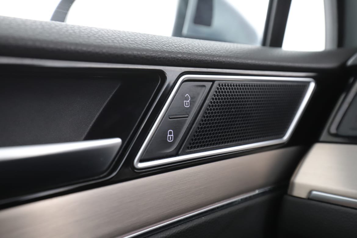Vehicle Image 36