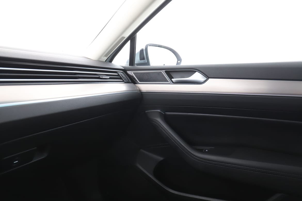 Vehicle Image 38