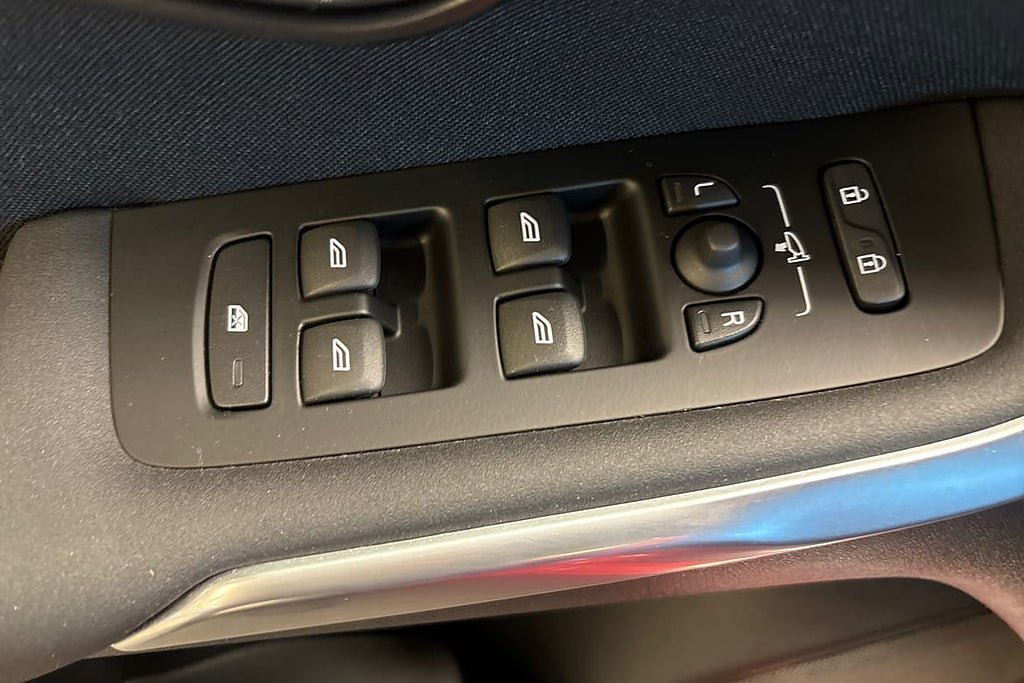 Vehicle Image 23
