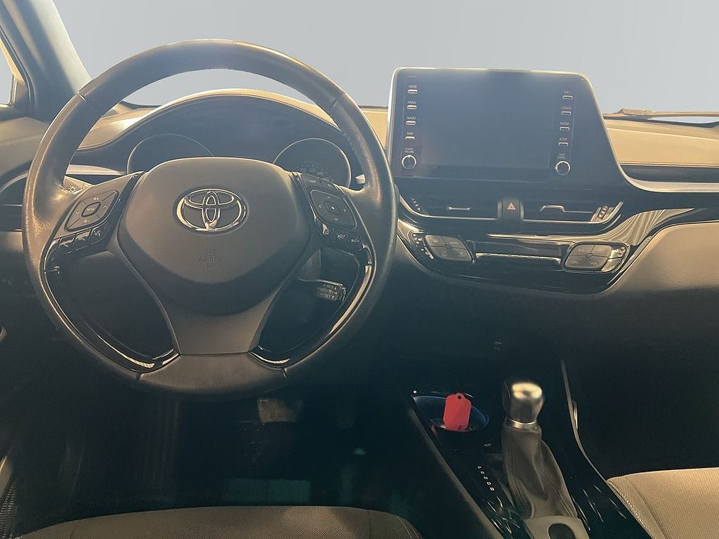Vehicle Image 9