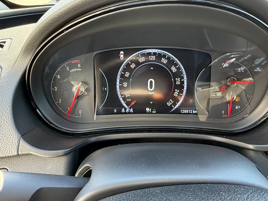 Vehicle Image 16