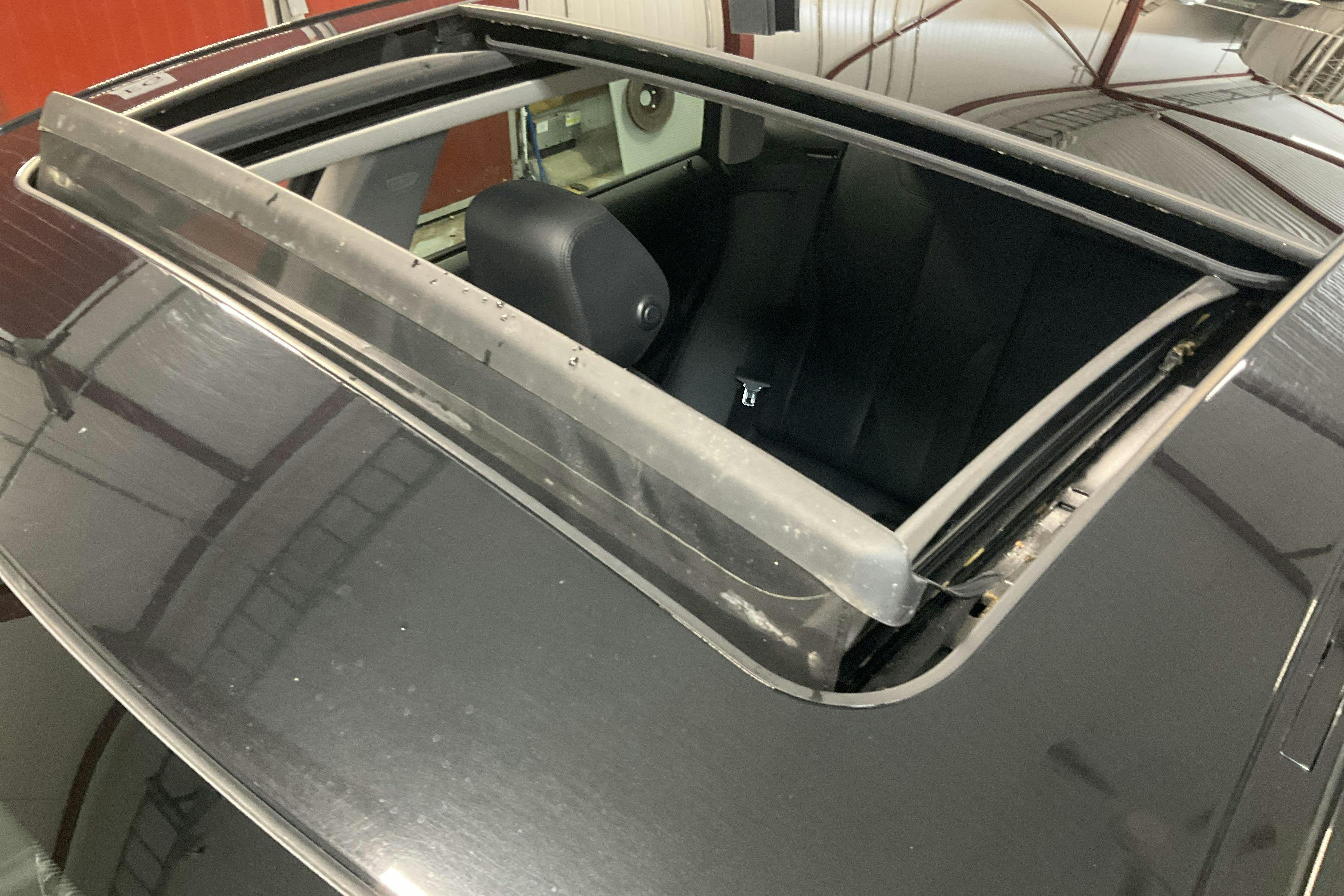 Vehicle Image 11
