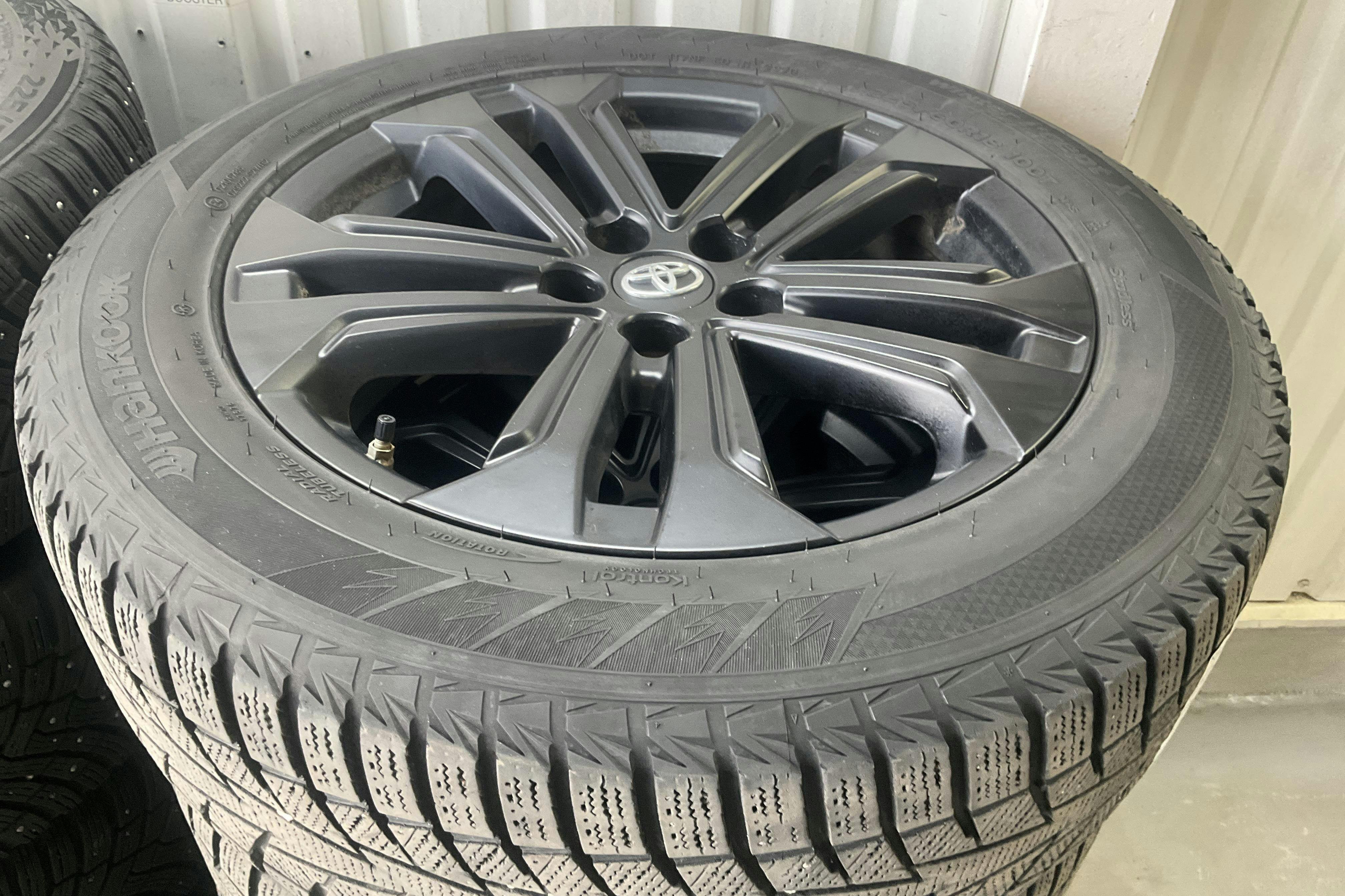 Vehicle Image 17
