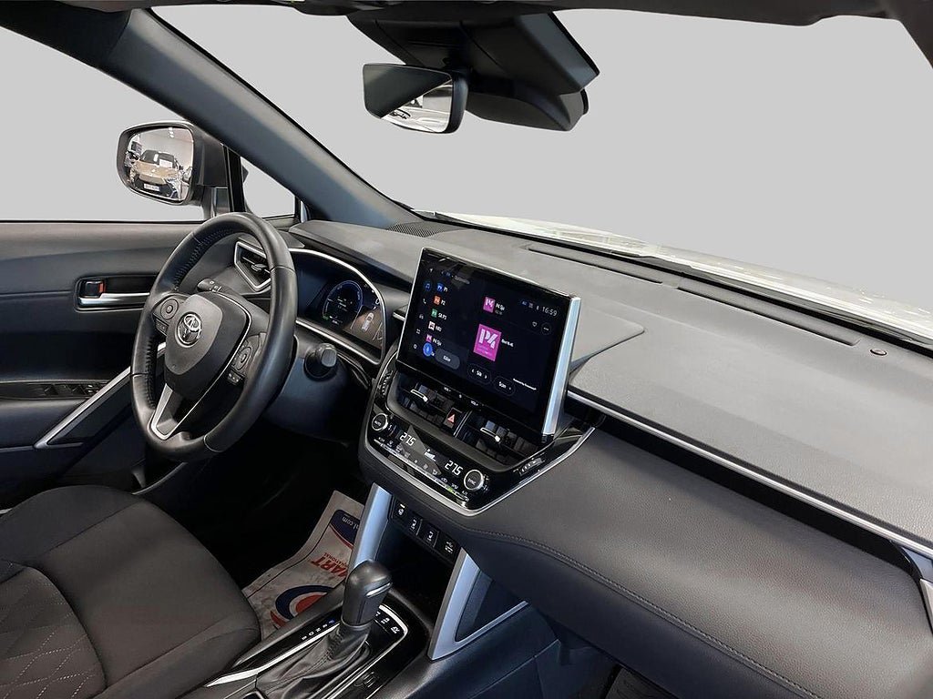 Vehicle Image 10