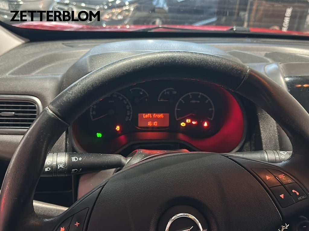 Vehicle Image 11