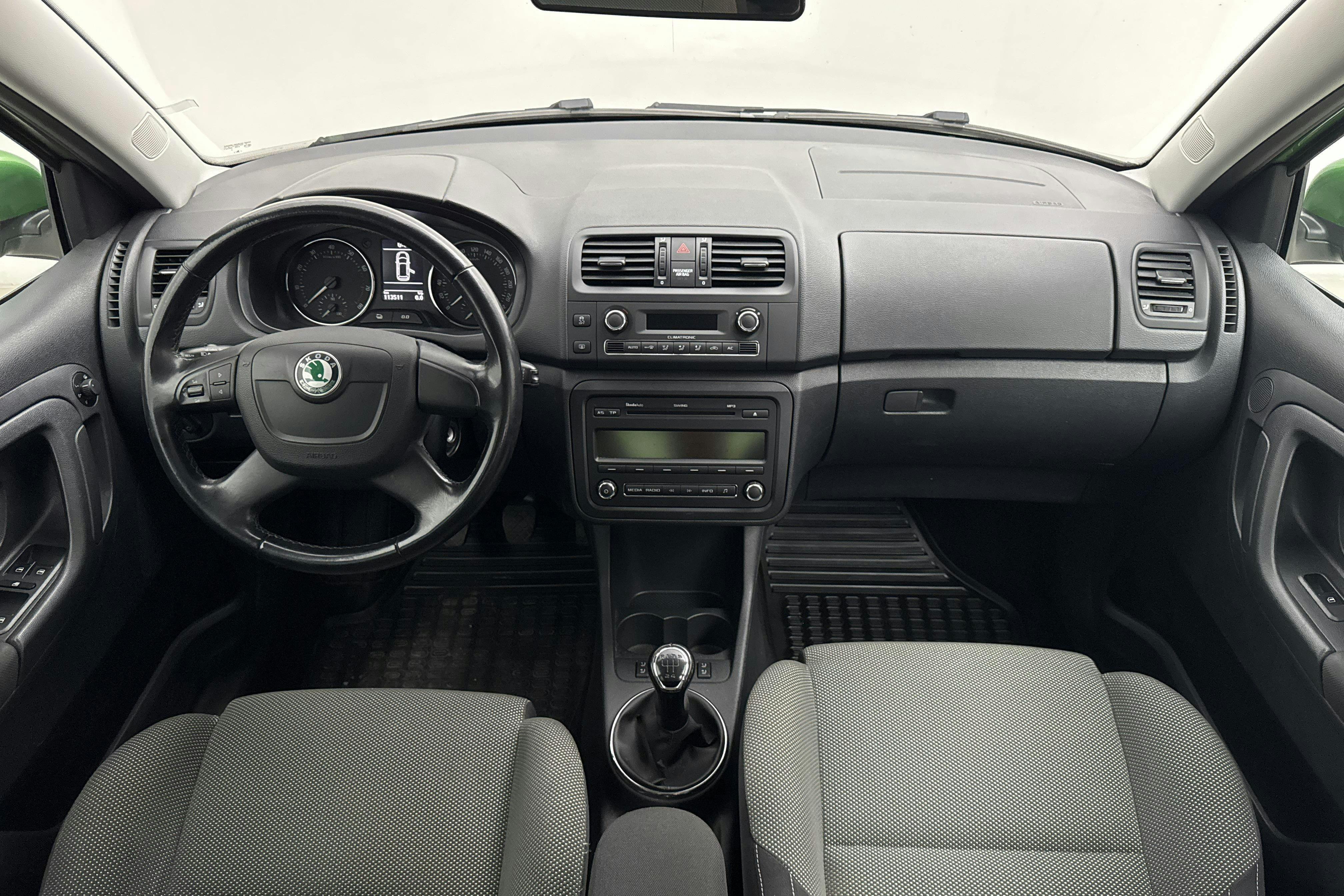 Vehicle Image 6