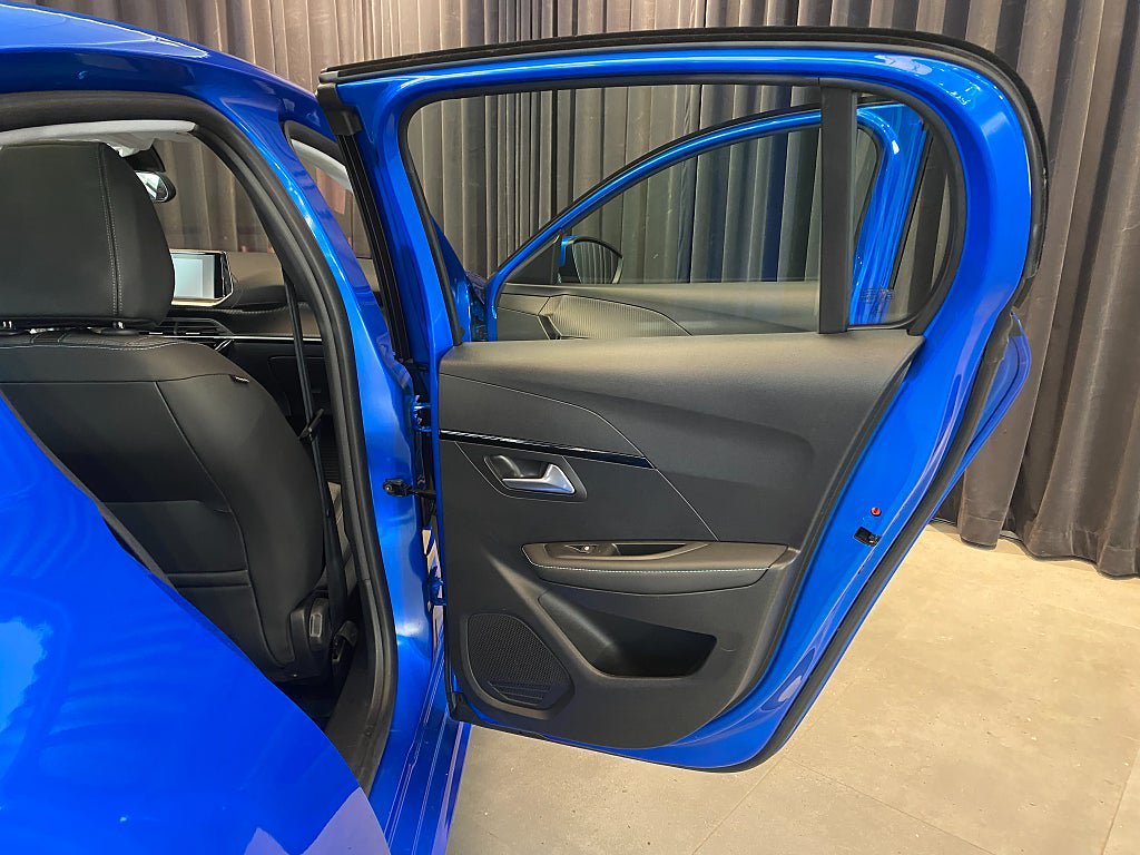 Vehicle Image 33