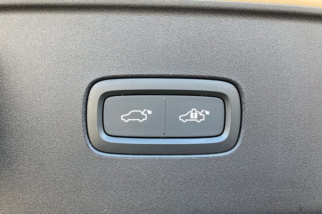 Vehicle Image 24