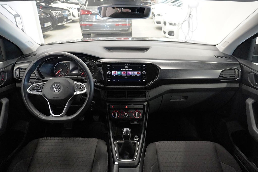 Vehicle Image 11