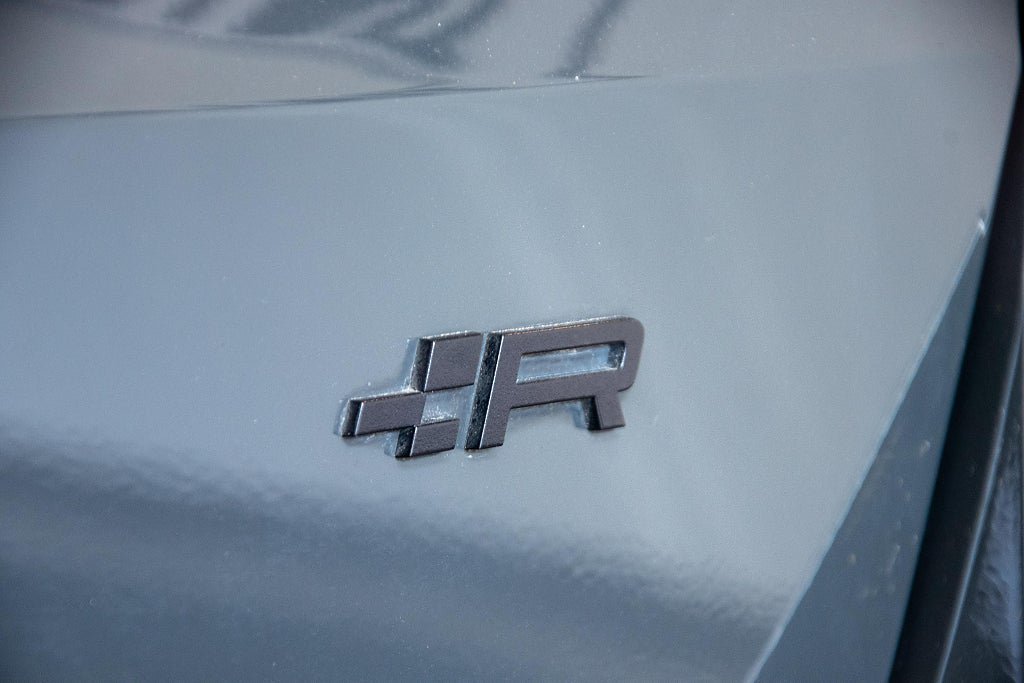 Vehicle Image 25