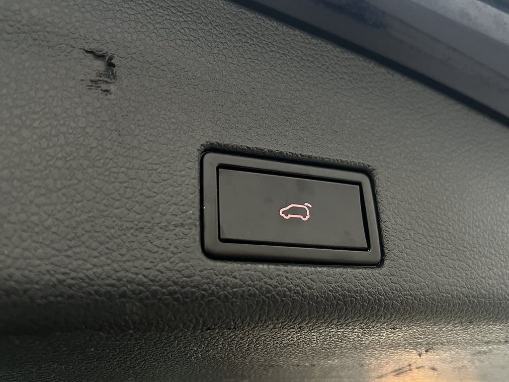 Vehicle Image 26