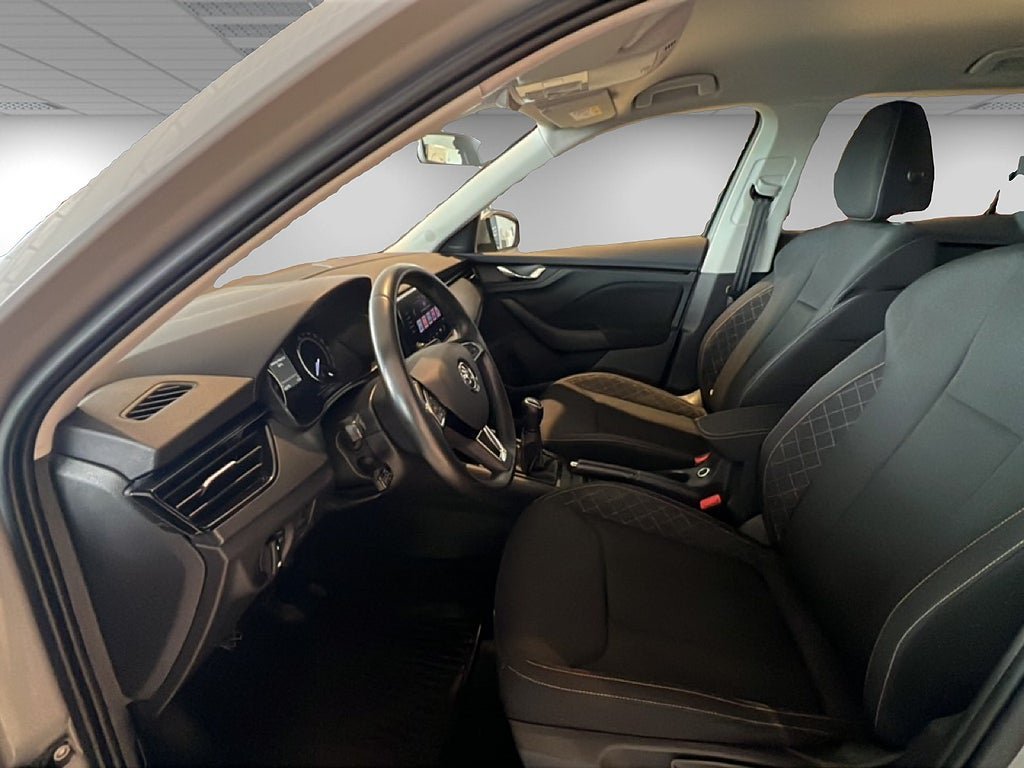 Vehicle Image 8