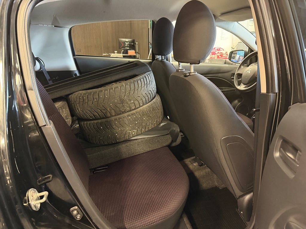 Vehicle Image 17