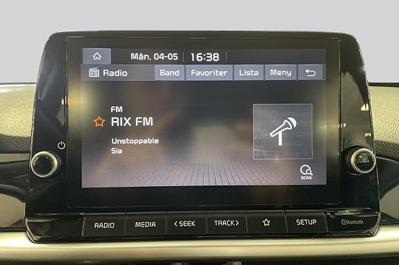 Vehicle Image 11